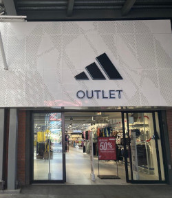 Liquidacion ropa de nieve en Action sport de Easton Outlet Mall -  Cazaofertas Chile