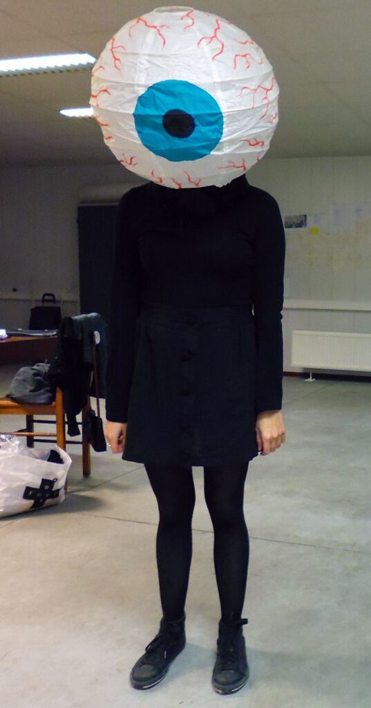 Disfraz de ojo Haloween -  Hazlo tu mismo - Easton Mall